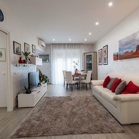 M&M House Apartment Рим Екстериор снимка