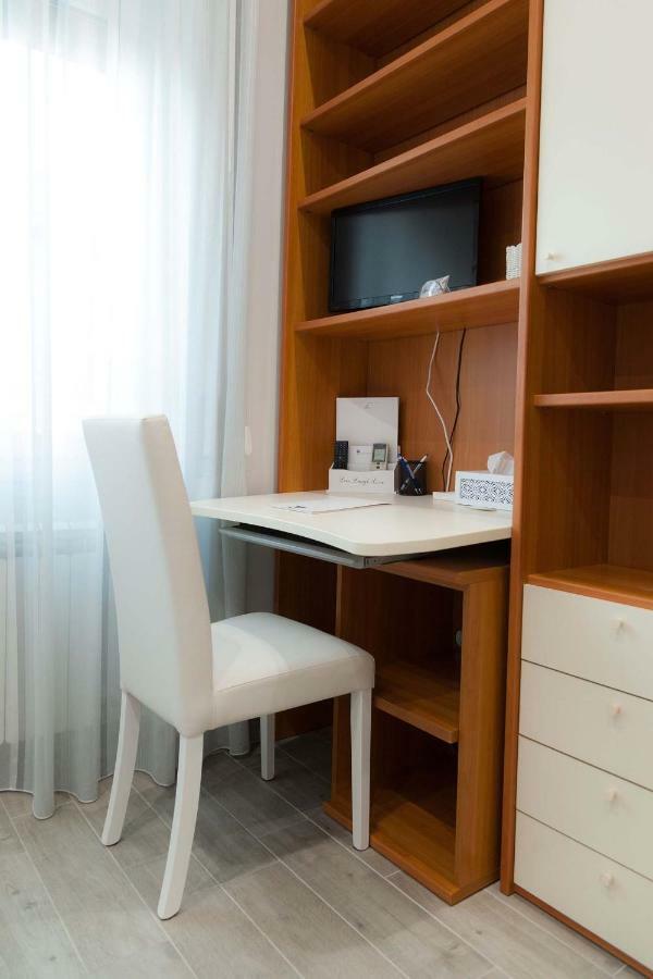 M&M House Apartment Рим Екстериор снимка
